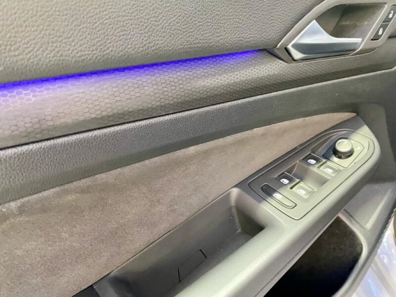 VOLKSWAGEN Golf GTI 2.0 TSI DSG 5p.