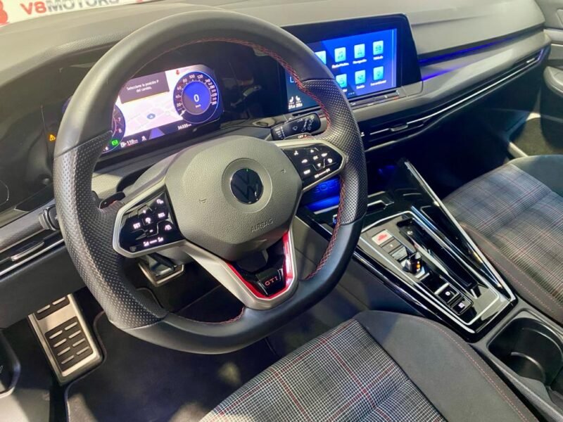 VOLKSWAGEN Golf GTI 2.0 TSI DSG 5p.