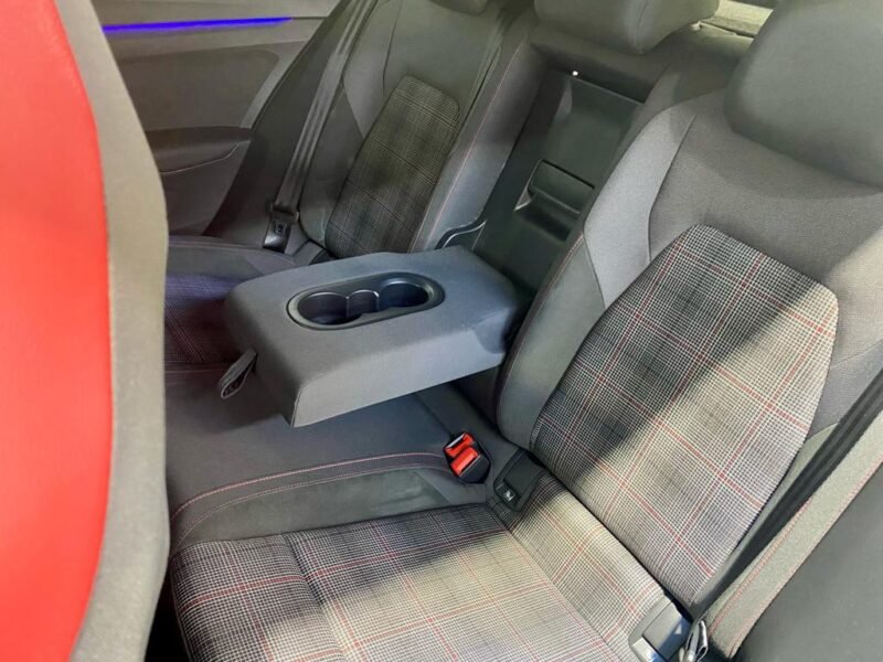 VOLKSWAGEN Golf GTI 2.0 TSI DSG 5p.