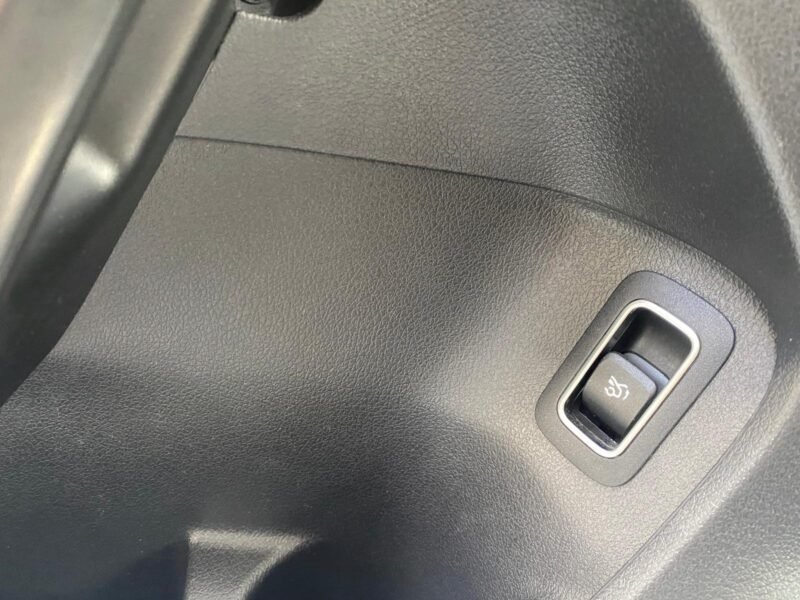 MERCEDES-BENZ Clase A A180d SEDAN