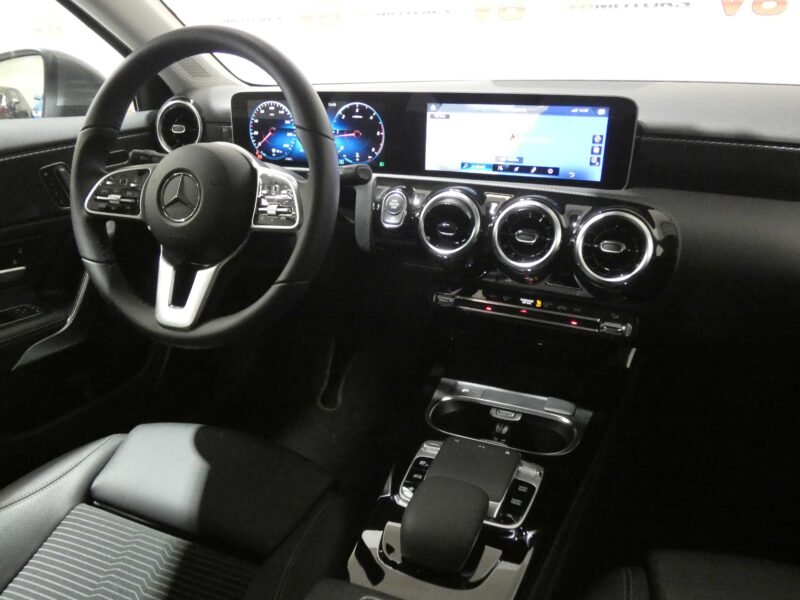 MERCEDES-BENZ Clase A 200d