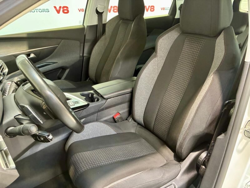 PEUGEOT 5008 5008 Allure 1.5L BlueHDi SS